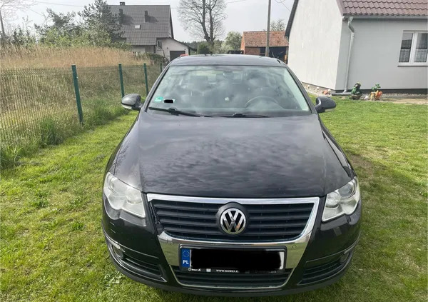 zachodniopomorskie Volkswagen Passat cena 21500 przebieg: 237062, rok produkcji 2009 z Barlinek